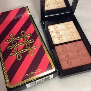 MAC Cosmetics Makeup - MAC nutcracker sweet copper face compact MAC Cosmetics Makeup - MAC nutcracker sweet copper face compact